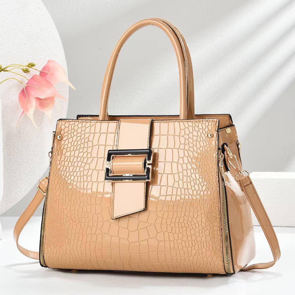 New Design Stone Pattern Fashion Handbag Bright Leather Zipper Create Handbag with Shoulder Bag Style Women s Bag .
New Design Stone Pattern Fashion Handbag Bright Leather Zipper Create Handbag with Shoulder Bag Style Women s Bag .