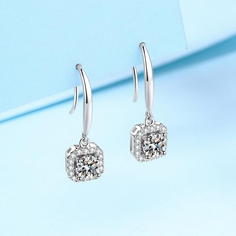 New Fashion Fine Zircon Square Drop Earrings 925 Silver Women Jewelry Gift Round Crystal Luxury Pendant Hook Eardrop
New Fashion Fine Zircon Square Drop Earrings 925 Silver Women Jewelry Gift Round Crystal Luxury Pendant Hook Eardrop