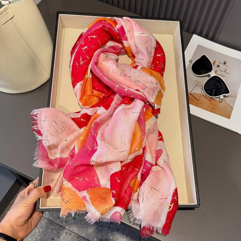 Winter Contrast Color Blocked Plaid Fringe Viscose Shawls Scarf High Quality Wrap Pashmina Stole Bufandas Muslim Hijab 180*90Cm
Winter Contrast Color Blocked Plaid Fringe Viscose Shawls Scarf High Quality Wrap Pashmina Stole Bufandas Muslim Hijab 180*90Cm