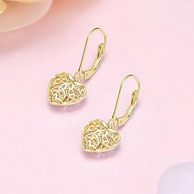 CAOSHI Metal Style Minimalist Heart Shaped Drop Earrings for Engagement Party Trendy Hollowed Out Design Female Ear Accessories
CAOSHI Metal Style Minimalist Heart Shaped Drop Earrings for Engagement Party Trendy Hollowed Out Design Female Ear Accessories