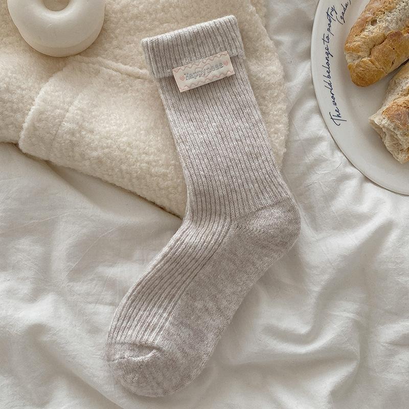 Season Socks Medium Tube Socks Piled And Thickened Warm Wool Socks Flanged Cloth Label Gentle Color Stacking Socks Women One size
Season Socks Medium Tube Socks Piled And Thickened Warm Wool Socks Flanged Cloth Label Gentle Color Stacking Socks Women One size