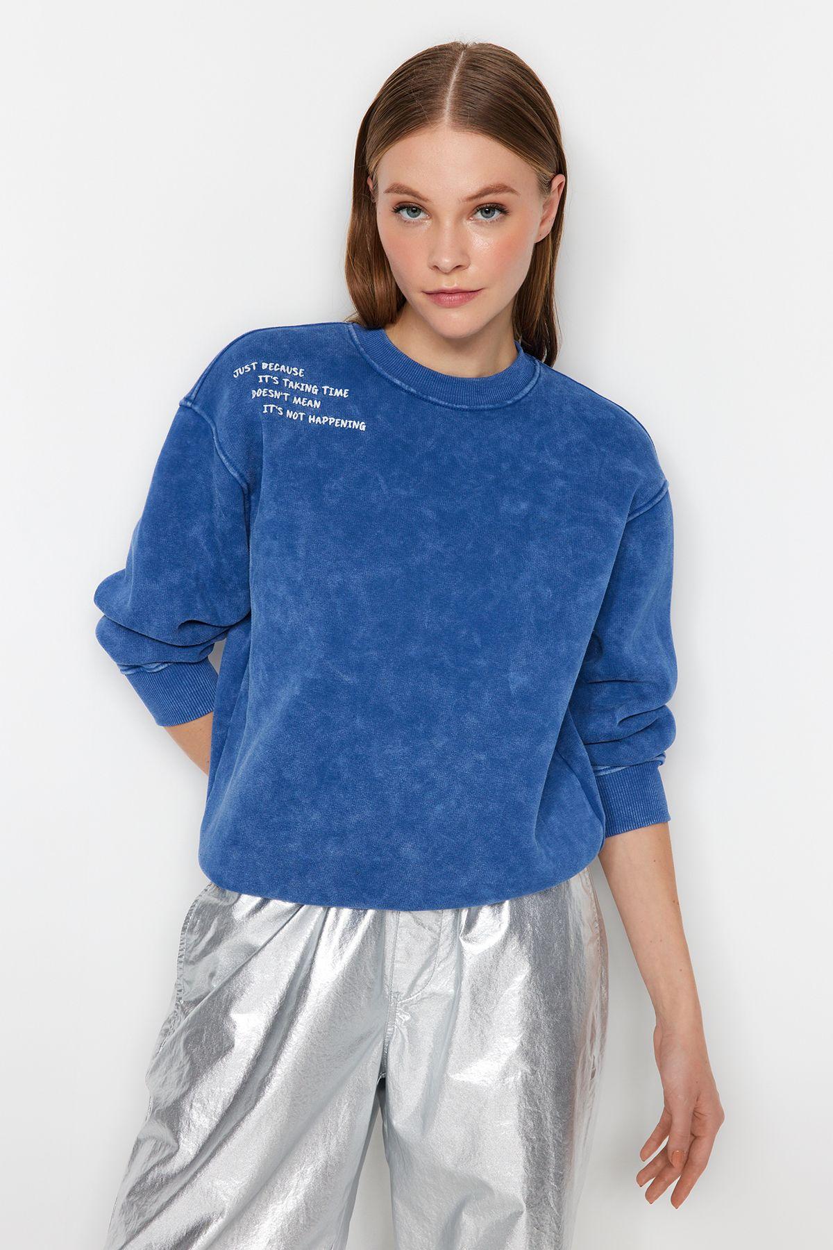 Жіночий модний стильний світшот Indigo Antique Faled Effect Thick Inside поляризований звичайний візерунок В язаний світшот з вишивкою XS
Жіночий модний стильний світшот Indigo Antique Faled Effect Thick Inside поляризований звичайний візерунок В язаний світшот з вишивкою XS