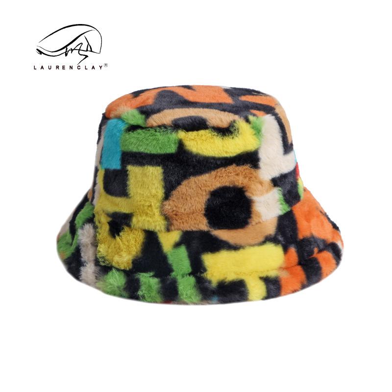 Hat women s autumn and winter new digital printing bucket hat women s imitation rabbit fur versatile thermal basin hat M(56-58cm) чорний
Hat women s autumn and winter new digital printing bucket hat women s imitation rabbit fur versatile thermal basin hat M(56-58cm) чорний