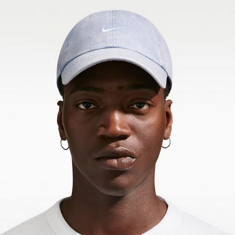 Nike Men s HF0383 Casual Sports Cap M/L
Nike Men s HF0383 Casual Sports Cap M/L