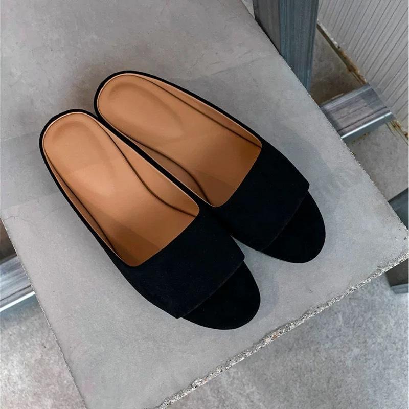 Cowhide version~ Korean version of round head low heel one-word cool slippers for women s outer wear 2025 new summer thick heel fashion sandals 40 чёрный
Cowhide version~ Korean version of round head low heel one-word cool slippers for women s outer wear 2025 new summer thick heel fashion sandals 40 чёрный