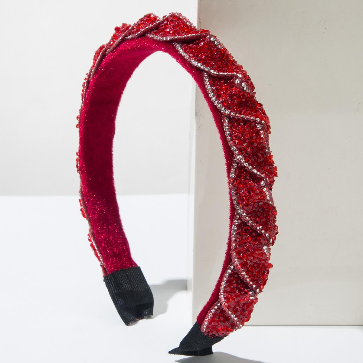 Красная хрустальная стразовая повязка на голову для женщин девочек блестящая сверкающая повязка на голову бисерная мягкая повязка для волос праздничные свадебные аксессуары для волос
Красная хрустальная стразовая повязка на голову для женщин девочек блестящая сверкающая повязка на голову бисерная мягкая повязка для волос праздничные свадебные аксессуары для волос