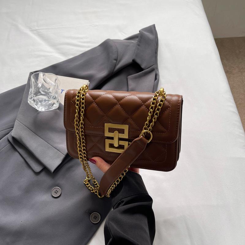 Korean version niche bag small square bag 2025 summer new fashion shoulder foreign style personality simple trend messenger bag темно-коричневого
Korean version niche bag small square bag 2025 summer new fashion shoulder foreign style personality simple trend messenger bag темно-коричневого