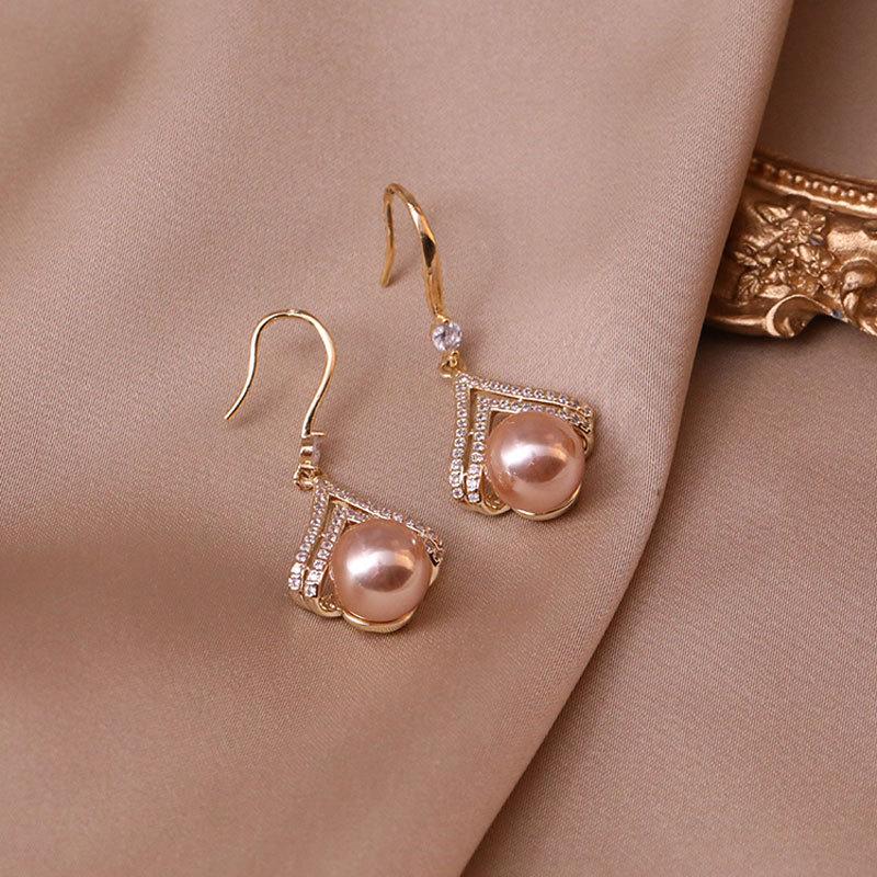 Vintage Pearl Dangle Earrings: High-End, Unique, Versatile Studs for Women розового золота
Vintage Pearl Dangle Earrings: High-End, Unique, Versatile Studs for Women розового золота