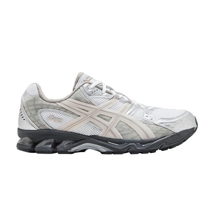 ASICS Gel-Nimbus 10.1 Kith White Morganite 44.5
ASICS Gel-Nimbus 10.1 Kith White Morganite 44.5