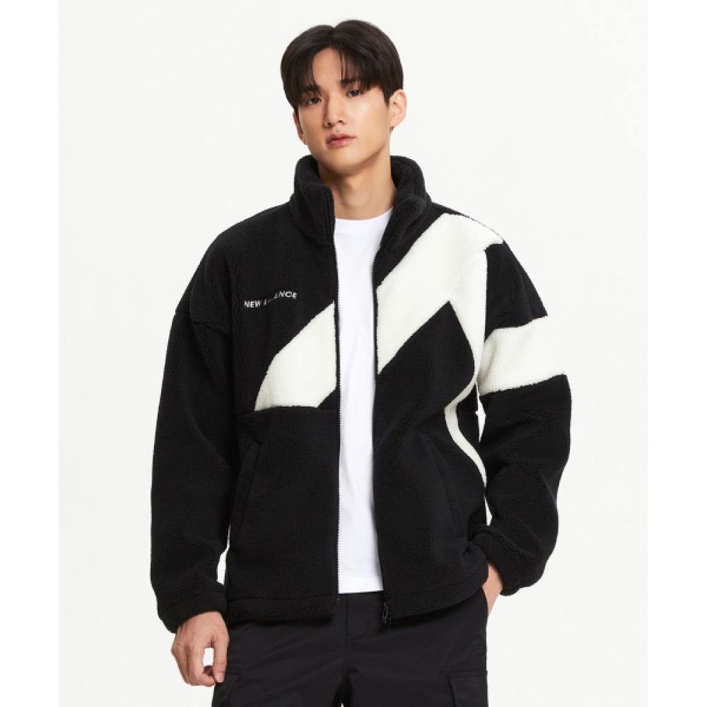 Новая флисовая куртка BalaNce Nbmde42923 UNi N sigNature Dumble черного цвета 19BLACK/S090
Новая флисовая куртка BalaNce Nbmde42923 UNi N sigNature Dumble черного цвета 19BLACK/S090