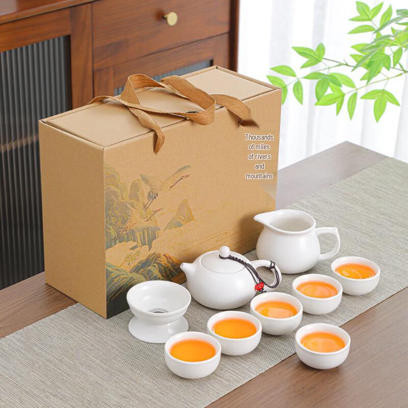 Portable Chinese Ceramic Tea Set with Xishi Pot
Portable Chinese Ceramic Tea Set with Xishi Pot