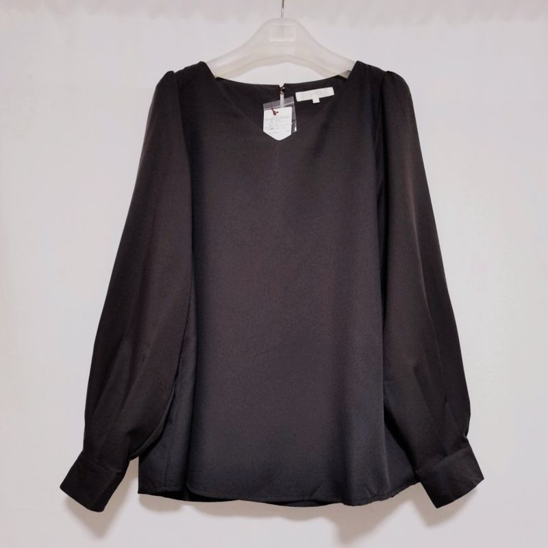 Export Daily Order Tail Goods V Neck Pullover Long Sleeves Shirt Women s Pure Color Fashion Commuter Professional Bottoming Shirt 2023 Spring Clothes Black smoke color L
Export Daily Order Tail Goods V Neck Pullover Long Sleeves Shirt Women s Pure Color Fashion Commuter Professional Bottoming Shirt 2023 Spring Clothes Black smoke color L