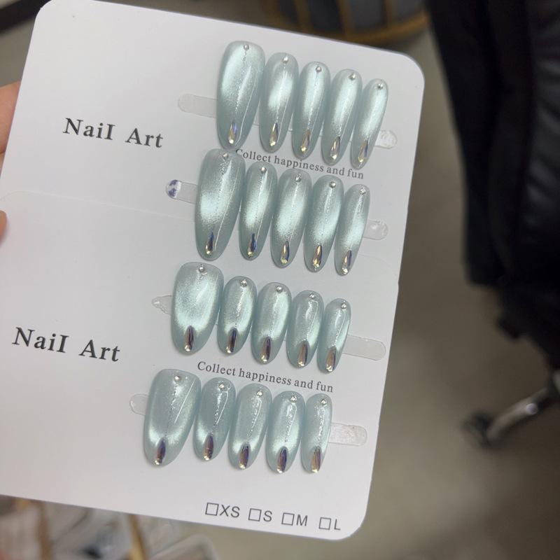Ice Blue Cat Eye Aurora Glass Bead Shrimp Line Nail Tips - High-End, Transparent, Light Blue, Mid-Length, Whitening, Wearable
Ice Blue Cat Eye Aurora Glass Bead Shrimp Line Nail Tips - High-End, Transparent, Light Blue, Mid-Length, Whitening, Wearable