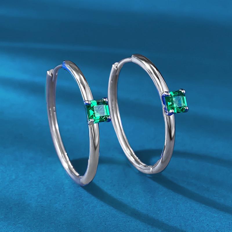 Luoxi Temple S925 Silver Green Diamond Hoop Earrings - Hong Kong Style, Versatile 4x4mm Circle Design 925 Silver
Luoxi Temple S925 Silver Green Diamond Hoop Earrings - Hong Kong Style, Versatile 4x4mm Circle Design 925 Silver