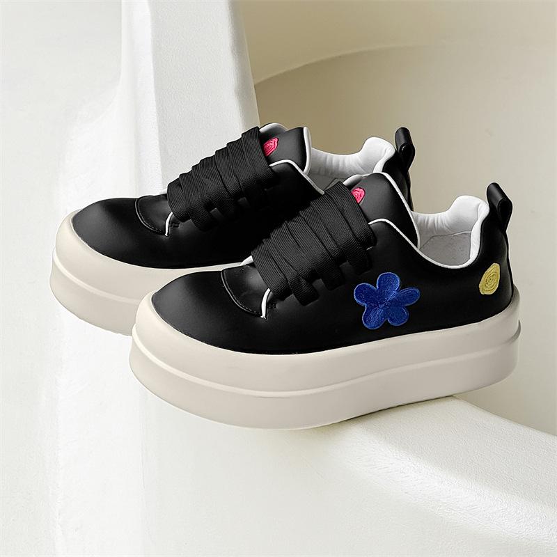 Small flower casual shoes thick soles increase in summer new board shoes tide 39 чёрный
Small flower casual shoes thick soles increase in summer new board shoes tide 39 чёрный