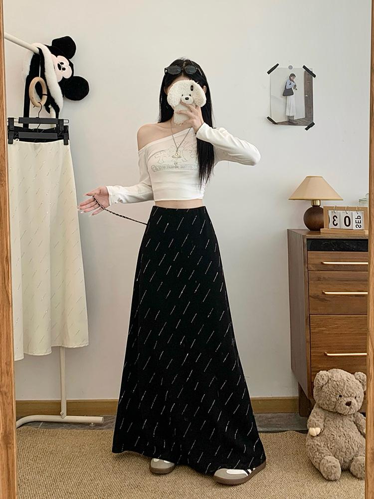 Elegant Plus Size Women s Rhinestone Sparkle Long Skirt - Stylish Design XL
Elegant Plus Size Women s Rhinestone Sparkle Long Skirt - Stylish Design XL
