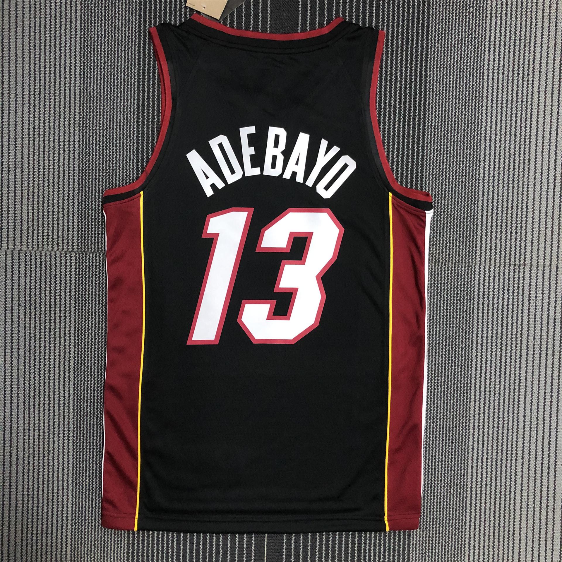 Термопресована баскетбольна майка: Ні. 6 Джеймс, Ні. 14 Герро, Ні. 22 Батлер - Форма міжкордонної команди S
Термопресована баскетбольна майка: Ні. 6 Джеймс, Ні. 14 Герро, Ні. 22 Батлер - Форма міжкордонної команди S