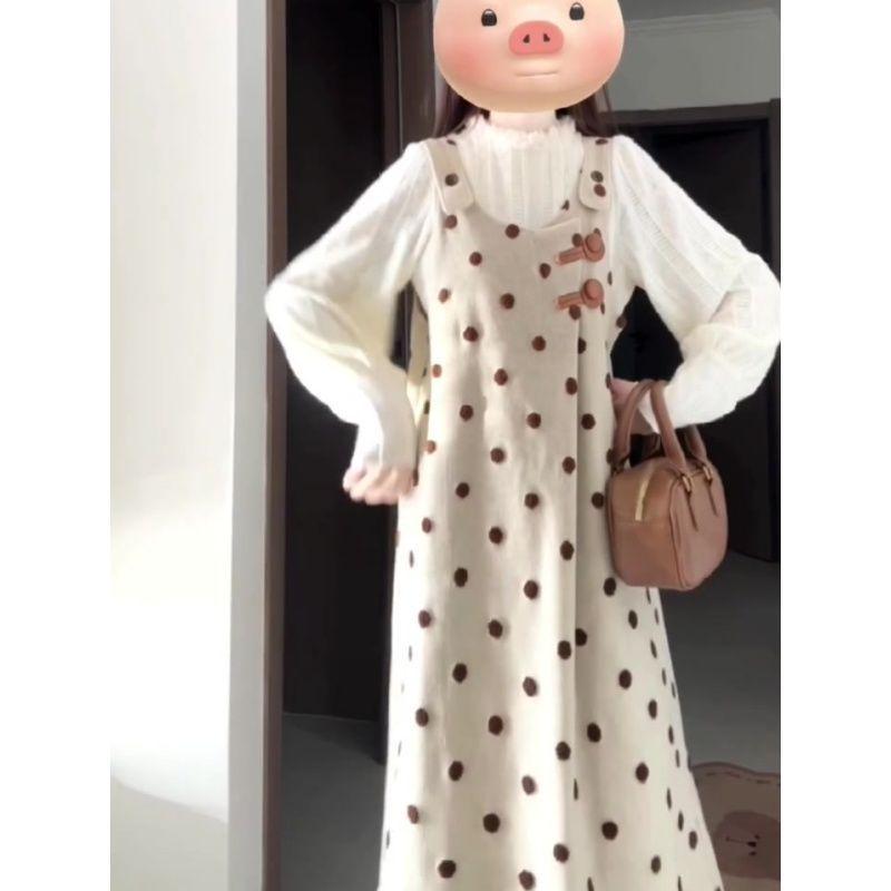 Autumn Retro College Style Polka Dot Overalls Dress with Lace Base Layer Top XL
Autumn Retro College Style Polka Dot Overalls Dress with Lace Base Layer Top XL