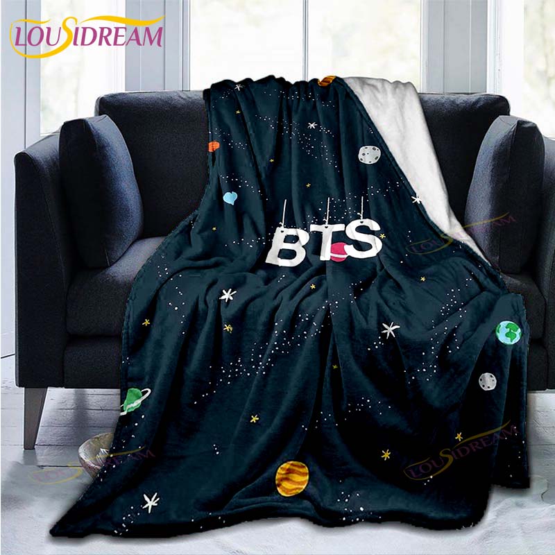 Kpop Bangtan Boys Bts Плед для дивана Покривало на ковдру Подорожня постільна білизна Розпродаж Плед Фланелевий Плед Покривало на ліжко 180x230cm
Kpop Bangtan Boys Bts Плед для дивана Покривало на ковдру Подорожня постільна білизна Розпродаж Плед Фланелевий Плед Покривало на ліжко 180x230cm