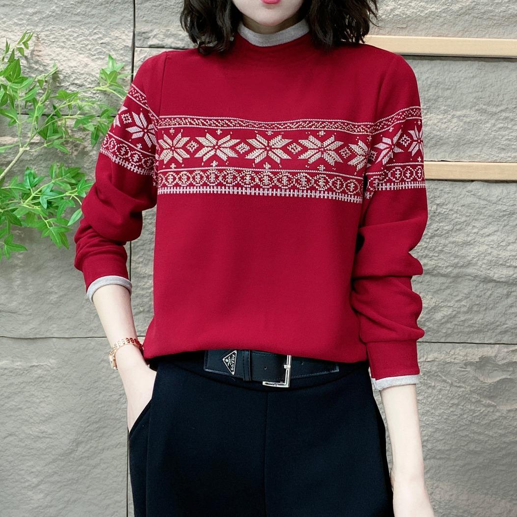 Middle-aged German velvet long-sleeved t-shirt large-size top, new thermal bottoming shirt for women in autumn and winter 2025 4XL
Middle-aged German velvet long-sleeved t-shirt large-size top, new thermal bottoming shirt for women in autumn and winter 2025 4XL