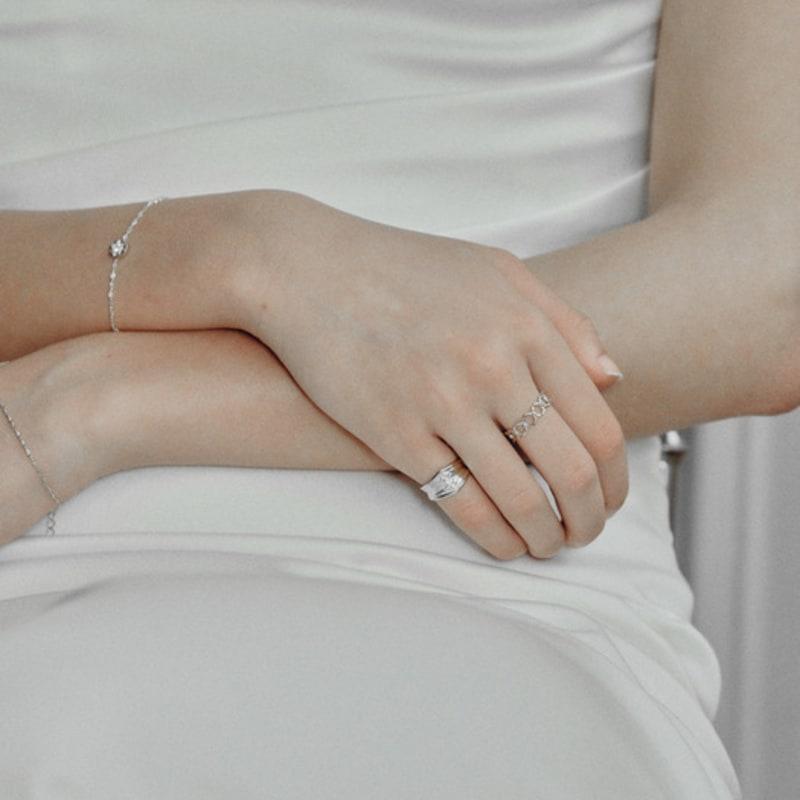 FADEMINE twinkle coat of arms Ring Lab-grown diamonds
FADEMINE twinkle coat of arms Ring Lab-grown diamonds