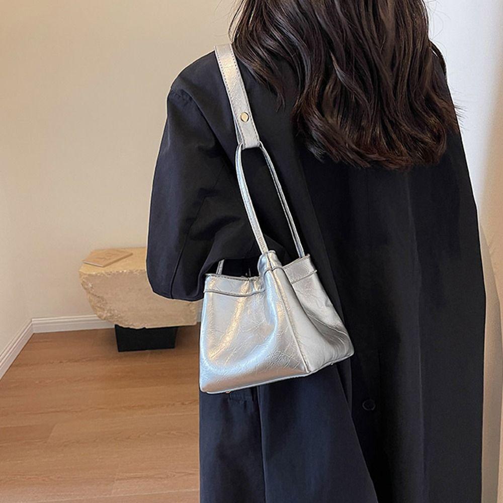 Solid Color Silver Crossbody Bag Korean Style Shoulder Bag Ins PU Bucket Bag Streetwear
Solid Color Silver Crossbody Bag Korean Style Shoulder Bag Ins PU Bucket Bag Streetwear