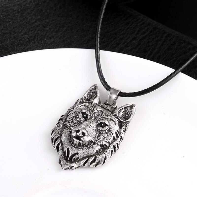 Tibetan Silver Wolf Head Pendant Necklace Amulet Animal Viking Gift серебряный
Tibetan Silver Wolf Head Pendant Necklace Amulet Animal Viking Gift серебряный
