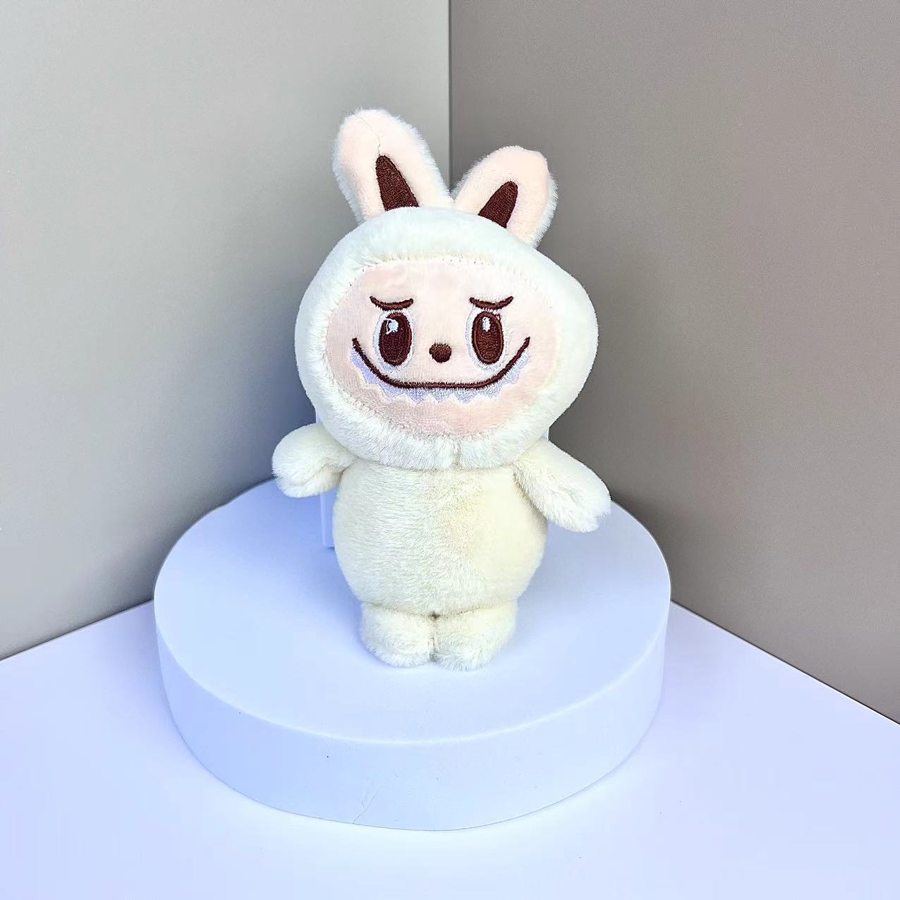 Милая и необычная тряпичная кукла, плюшевая игрушка, брошь-аксессуары, украшение для кукольной одежды 15cm белый
Милая и необычная тряпичная кукла, плюшевая игрушка, брошь-аксессуары, украшение для кукольной одежды 15cm белый