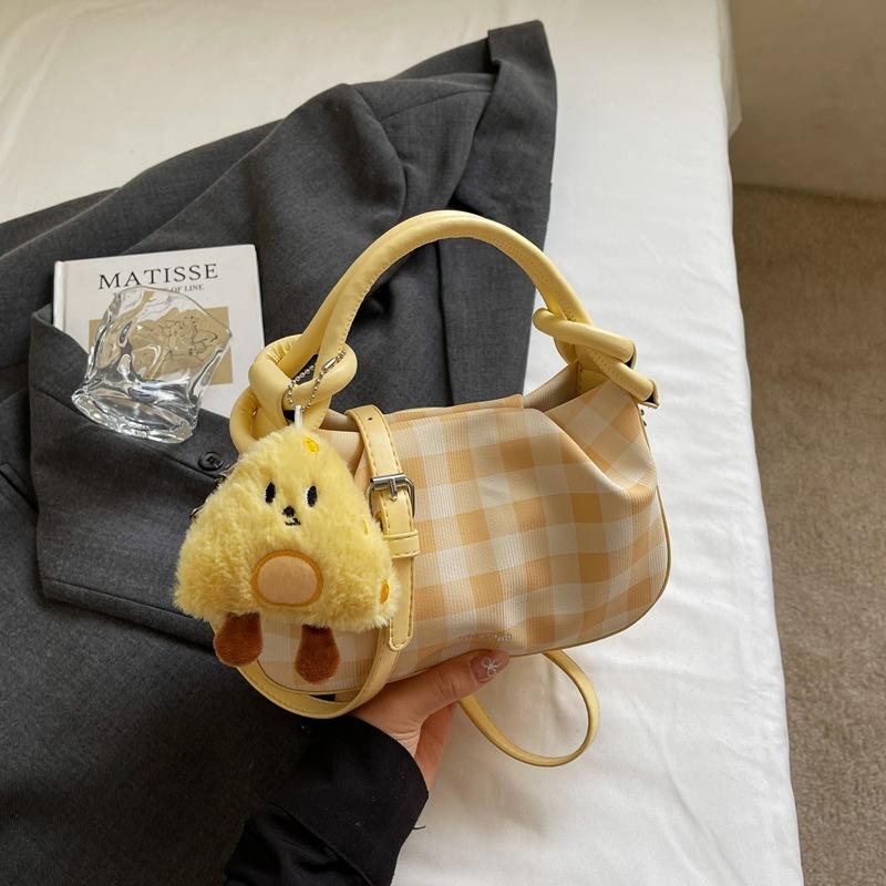 2025 summer new foreign style small bag women s high value fashion shoulder messenger bag pleated plaid handbag bag жёлтый
2025 summer new foreign style small bag women s high value fashion shoulder messenger bag pleated plaid handbag bag жёлтый