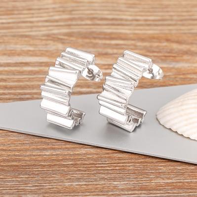 Nidin New Arrival Minimalist Gold Plated Geometric Hoop Earrings For Women Simple Fashion Ear Jewelry Party Gift Wholesale срібний
Nidin New Arrival Minimalist Gold Plated Geometric Hoop Earrings For Women Simple Fashion Ear Jewelry Party Gift Wholesale срібний