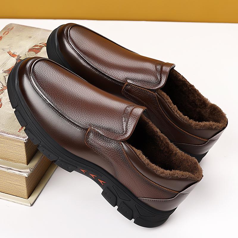 Весенне-осенние новые повседневные кожаные туфли на одной педали для бизнеса, мужские легкие дышащие нескользящие кожаные туфли средней высоты 44 коричневый
Весенне-осенние новые повседневные кожаные туфли на одной педали для бизнеса, мужские легкие дышащие нескользящие кожаные туфли средней высоты 44 коричневый