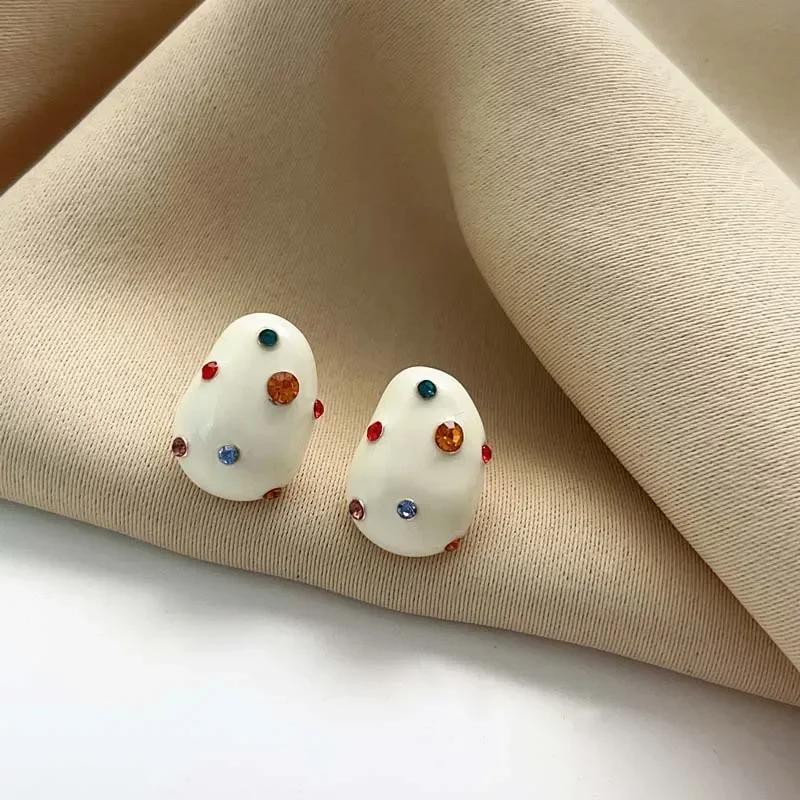 Fashion Cute Colorful Zircon Earrings for Women Exquisite White Oil Dripping Irregular Stud Earrings Party Jewelry Brincos Gift
Fashion Cute Colorful Zircon Earrings for Women Exquisite White Oil Dripping Irregular Stud Earrings Party Jewelry Brincos Gift