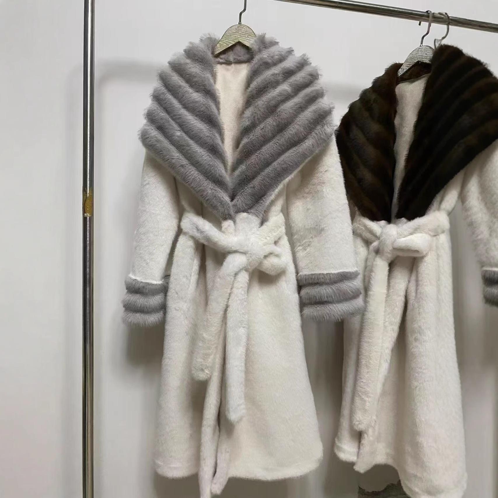 2025 Новый стиль Высокий класс Ленивый кролик Тоторо Осень/Зима Искусственный мех норки Пальто для женщин Носить верхнюю одежду One size fits all
2025 Новый стиль Высокий класс Ленивый кролик Тоторо Осень/Зима Искусственный мех норки Пальто для женщин Носить верхнюю одежду One size fits all