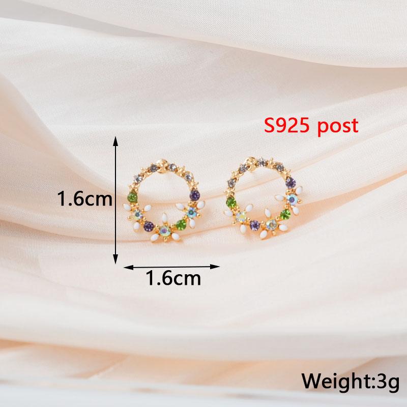 Korean Fashion Flower Stud Earrings Sweet Girls Lovely Ear Decoration Imitaiton Pearl Pink Crystal Small Earrings Party Gifts
Korean Fashion Flower Stud Earrings Sweet Girls Lovely Ear Decoration Imitaiton Pearl Pink Crystal Small Earrings Party Gifts