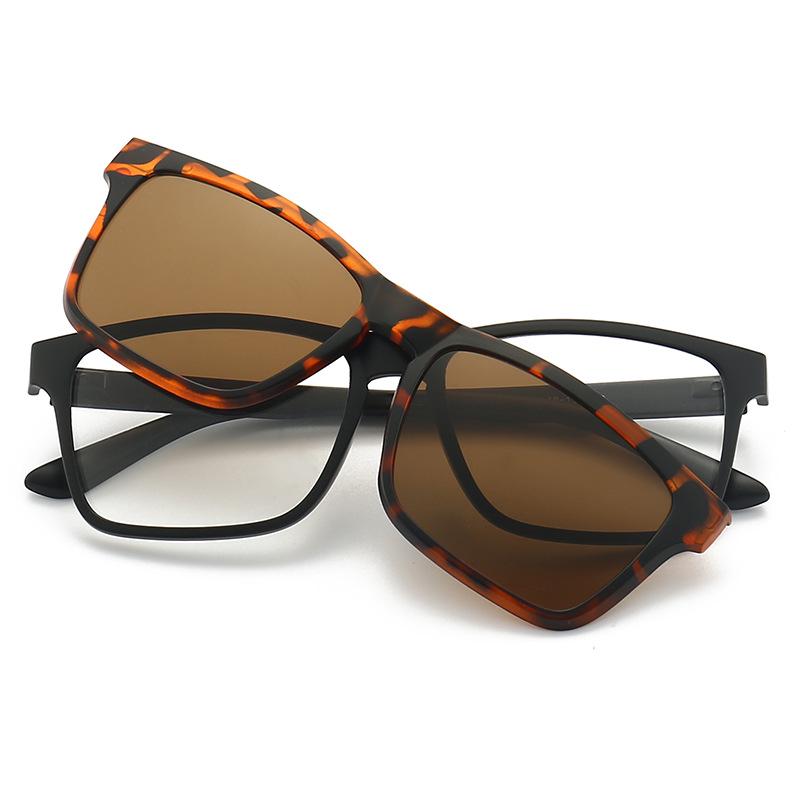 Coolmu Вінтажні Поляризовані Сонцезахисні Окуляри та Окуляри для Корекції Зору з 5 Магнітними Накладками для Чоловіків та Жінок Frame (TR Material)
Coolmu Вінтажні Поляризовані Сонцезахисні Окуляри та Окуляри для Корекції Зору з 5 Магнітними Накладками для Чоловіків та Жінок Frame (TR Material)