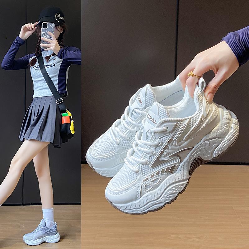 ins Korean version of the new dad shoes women s spring student sports running shoes casual shoes platform height increase F8853 40 чорний
ins Korean version of the new dad shoes women s spring student sports running shoes casual shoes platform height increase F8853 40 чорний