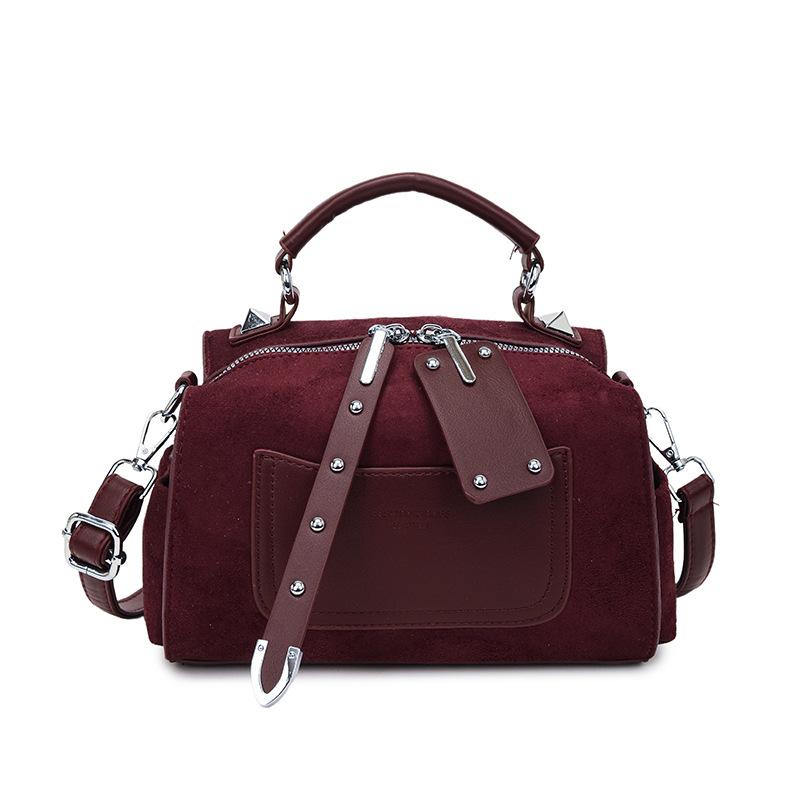 Women s Rivet Shoulder Bag Handheld Crossbody Pillow Handbag Fashionable Multi-Functional Bag for Everyday Use
Women s Rivet Shoulder Bag Handheld Crossbody Pillow Handbag Fashionable Multi-Functional Bag for Everyday Use
