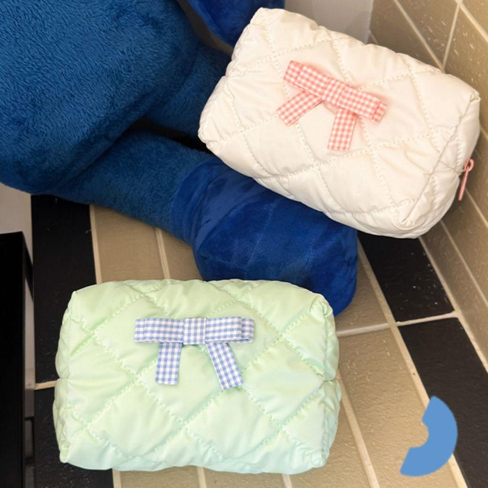 Handle Plaid Makeup Bag Lightweight Portable Toiletry Bag Kawaii Bow Cosmetic Container Travel White S
Handle Plaid Makeup Bag Lightweight Portable Toiletry Bag Kawaii Bow Cosmetic Container Travel White S