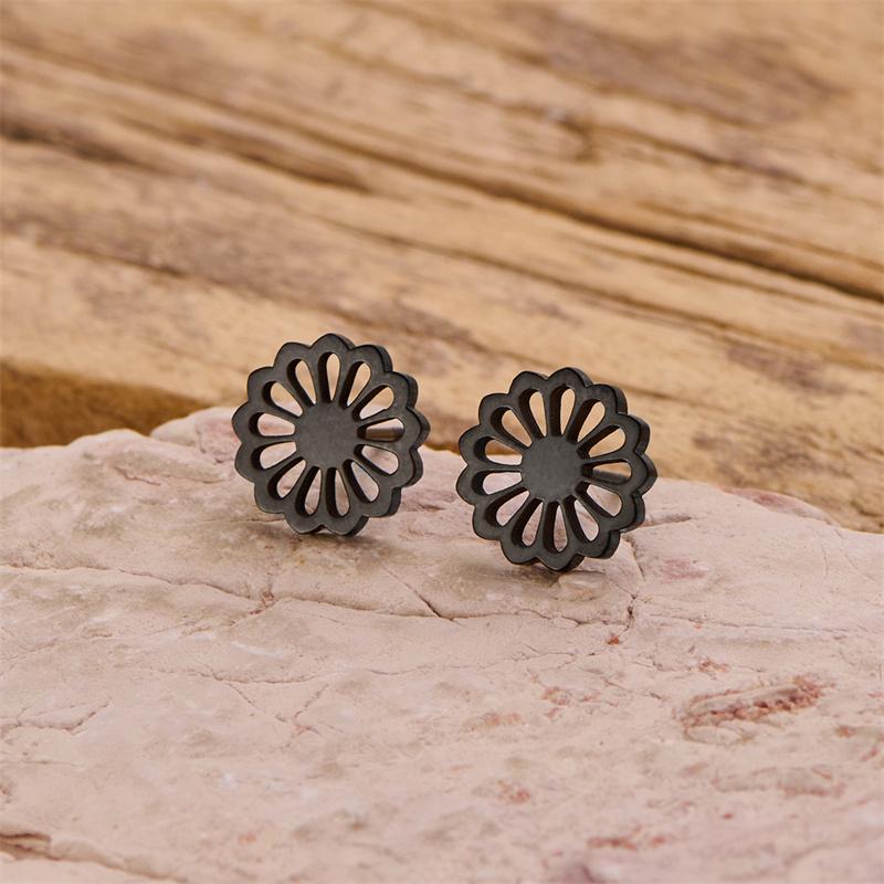 Geometry Gold Color Flower Stud For Woman Men Stainless Steel Vintage Metal Plum Blossom Small Earrings Zircon Accessories
Geometry Gold Color Flower Stud For Woman Men Stainless Steel Vintage Metal Plum Blossom Small Earrings Zircon Accessories