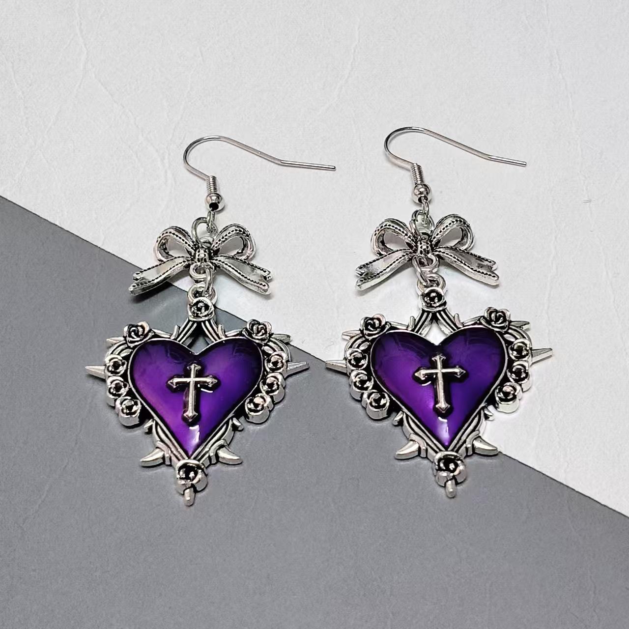 Goth Thorns Heart Cross Dangle Earrings Red Drip Oil Rose Flower Drop Earrings for Women Punk Charms Jewelry Accessories Gifts фіолетовий
Goth Thorns Heart Cross Dangle Earrings Red Drip Oil Rose Flower Drop Earrings for Women Punk Charms Jewelry Accessories Gifts фіолетовий