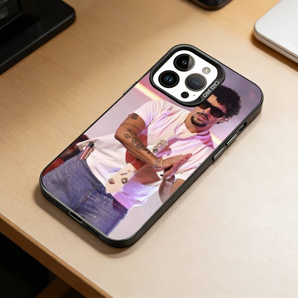 male singer-Bad Bunny Phone Case For iPhone 17,16,15,14,13,12,11 Plus,Pro Max,XS,Colorful Silver Black Cover iPhone15
male singer-Bad Bunny Phone Case For iPhone 17,16,15,14,13,12,11 Plus,Pro Max,XS,Colorful Silver Black Cover iPhone15