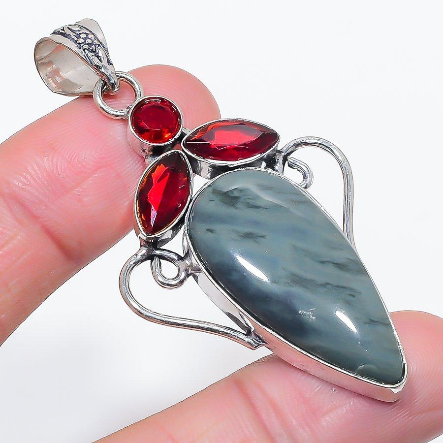 Натуральный серебристый обсидиан, гранат, кулон из стерлингового серебра 925 пробы 2,56 n8f73
Натуральный серебристый обсидиан, гранат, кулон из стерлингового серебра 925 пробы 2,56 n8f73