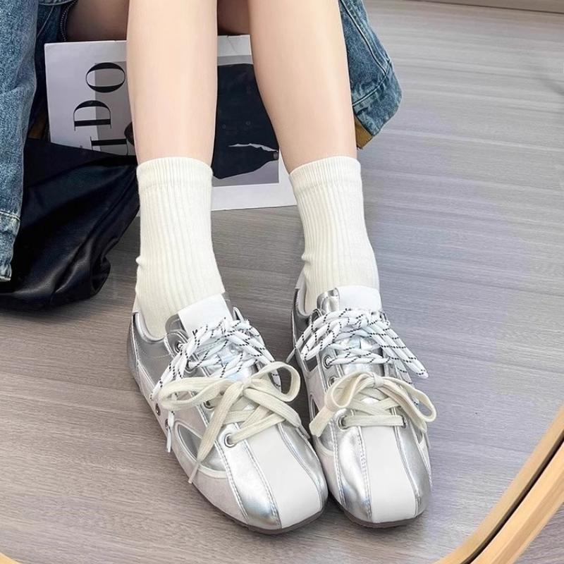 Women s Training Sneakers Lightweight Casual Arch Support No Tired Feet Outdoor Travel Soft Elastic Cushioning Non-Slip Shoes 35 срібний
Women s Training Sneakers Lightweight Casual Arch Support No Tired Feet Outdoor Travel Soft Elastic Cushioning Non-Slip Shoes 35 срібний