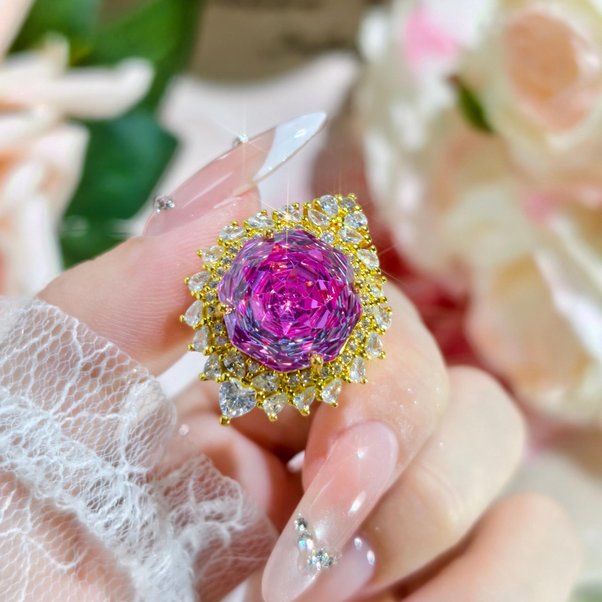 Gorgeous Sparkling Cubic Zirconia Engagement Jewelry Sets For Women Personality Wedding Party Birthday Necklace Ring Earrings
Gorgeous Sparkling Cubic Zirconia Engagement Jewelry Sets For Women Personality Wedding Party Birthday Necklace Ring Earrings