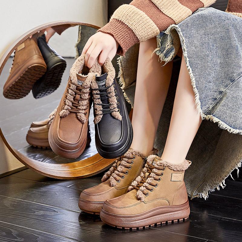 New thick-soled snow boots women s 2025 winter women s velvet warm short boots women s retro famous style versatile women s boots 40 хакі
New thick-soled snow boots women s 2025 winter women s velvet warm short boots women s retro famous style versatile women s boots 40 хакі