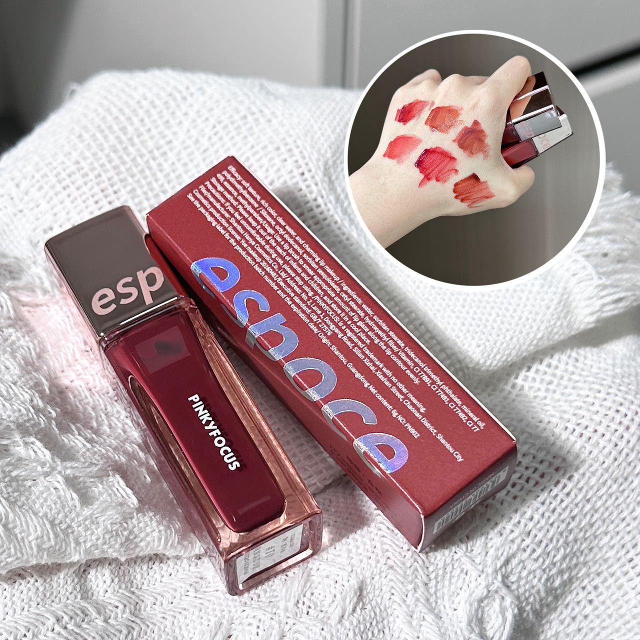 PinkyFocus Long-Lasting Translucent Moisturizing Lip Gloss – Brightens Bare Face, Non-Transferable Formula, Square Tube.
PinkyFocus Long-Lasting Translucent Moisturizing Lip Gloss – Brightens Bare Face, Non-Transferable Formula, Square Tube.