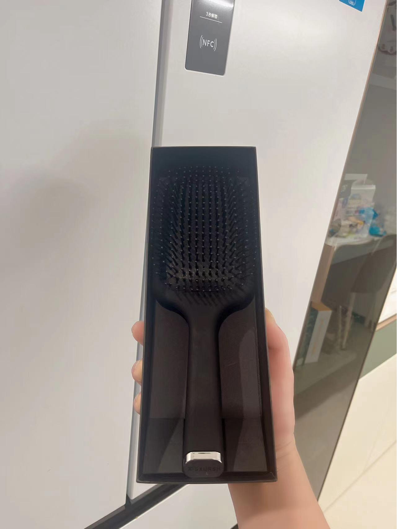 Популярная массажная расческа с воздушной подушкой для женщин – в наличии
Популярная массажная расческа с воздушной подушкой для женщин – в наличии