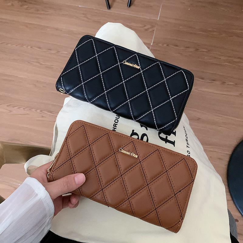 Simple, light, luxury, versatile, long women s wallet, fashionable single-pull bag, 20% off diamond, change card bag, long and large capacity. кавовий
Simple, light, luxury, versatile, long women s wallet, fashionable single-pull bag, 20% off diamond, change card bag, long and large capacity. кавовий