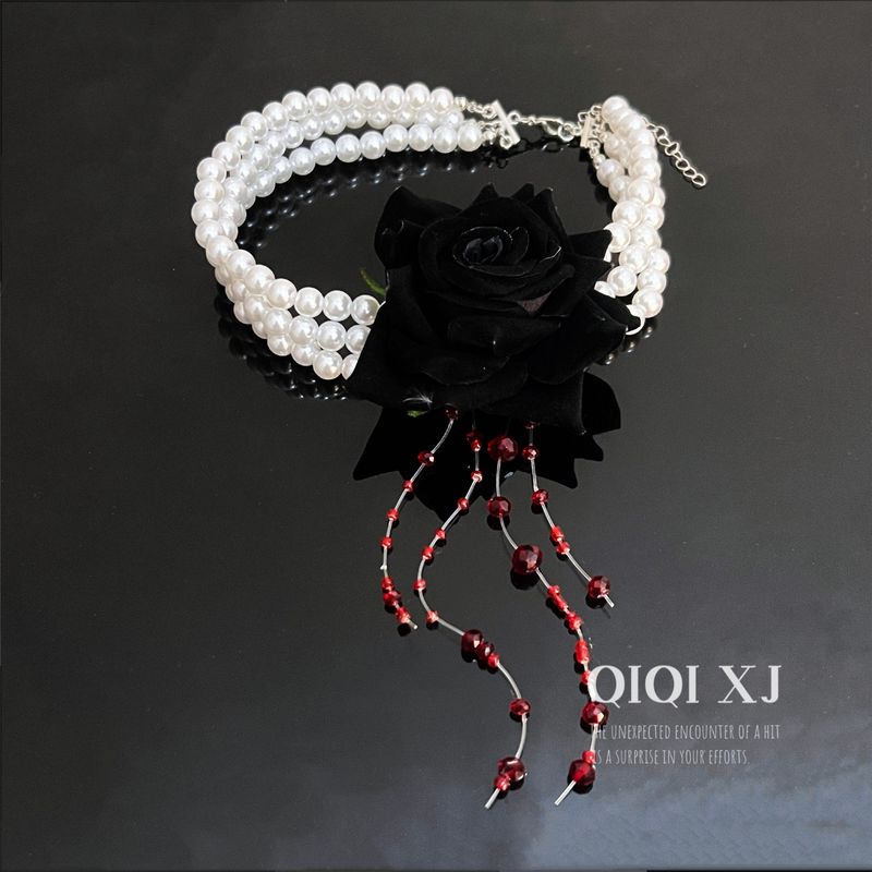 Fashion Imitation Pearl Necklace Multi-Layer Halloween Dark Necklace Women s Beaded Dyed Blood Tassel Rose Flower Collar Black
Fashion Imitation Pearl Necklace Multi-Layer Halloween Dark Necklace Women s Beaded Dyed Blood Tassel Rose Flower Collar Black