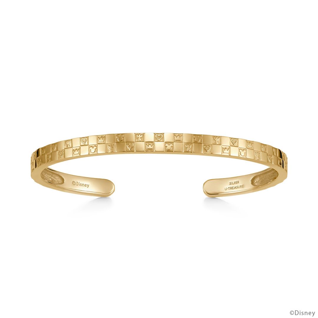 Kingdom Hearts Monogram Bangle Silver Gold Unisex Accessory Jewelry Popular Gift U-Treasure Double (Yellow Coating)
Kingdom Hearts Monogram Bangle Silver Gold Unisex Accessory Jewelry Popular Gift U-Treasure Double (Yellow Coating)